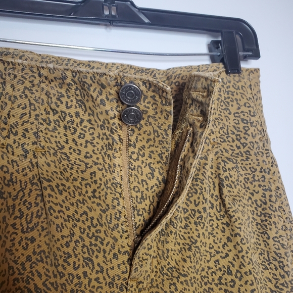 Joie jeans high pleated waist cropped leopard print size 26 80s rocker style - Picture 7 of 10